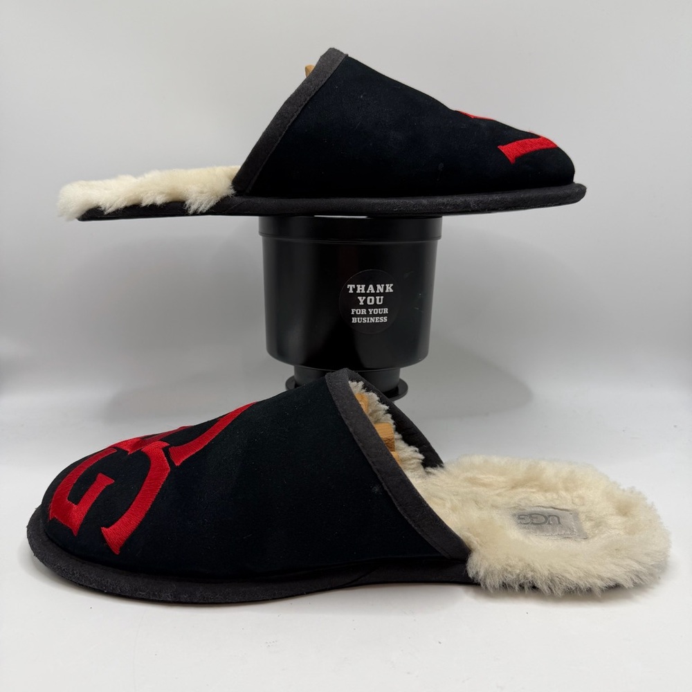 UGG Men’s Black Shearling Slippers Size 11 - Picture 2 of 8